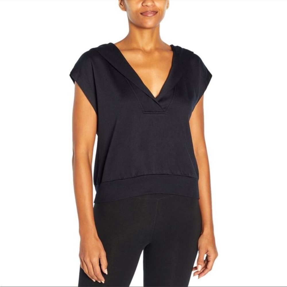 *NWT* Cycle House by Marika Bobby Cropped Pullover Size Medium